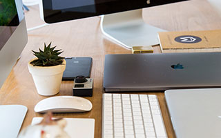 阿森纳为什么总感觉离夺冠差一点？因没利物浦和曼城一锤定音能力